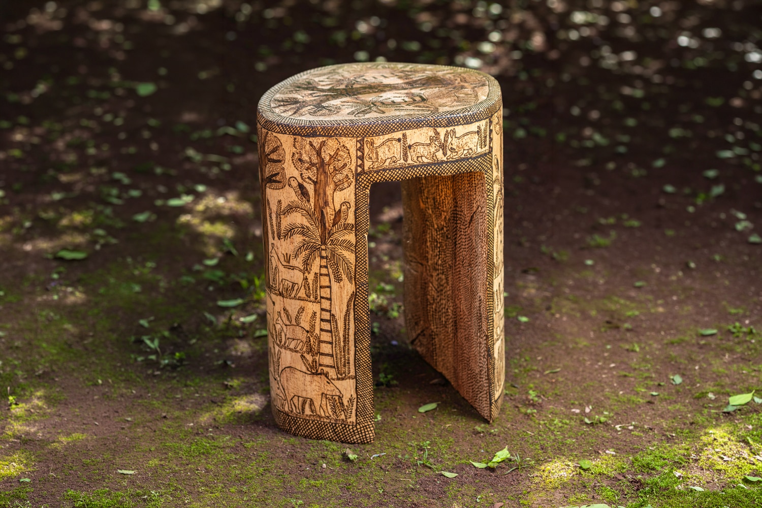 Santiago Urugi Sanctuary Stool