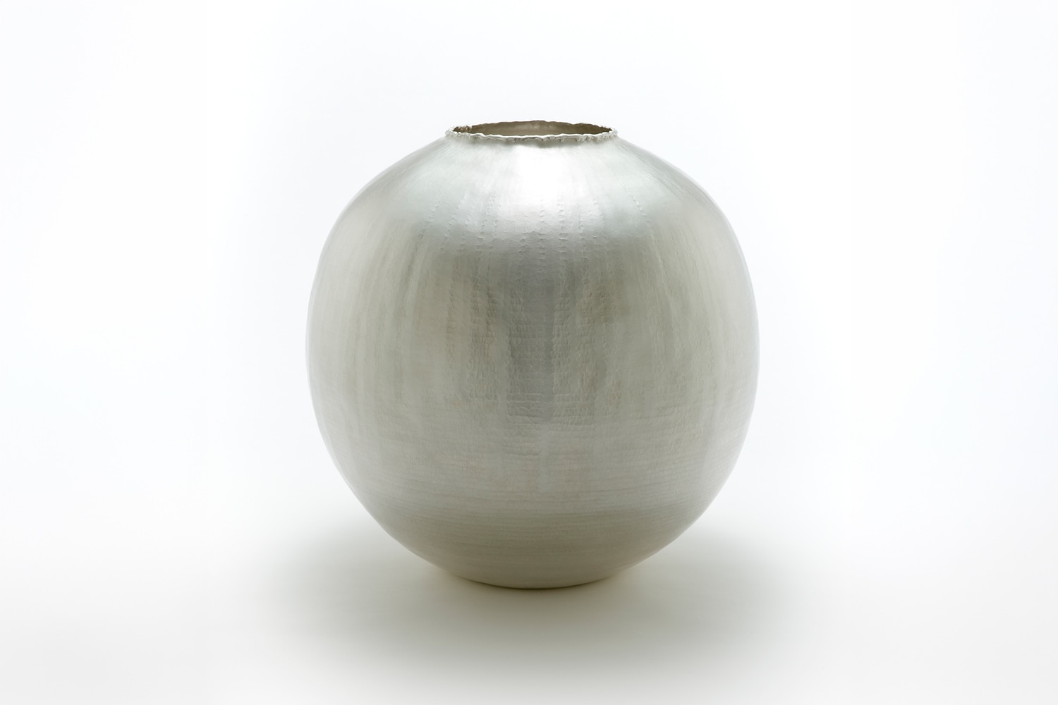 William SH Lee Lingering Snow; New Moon Jar